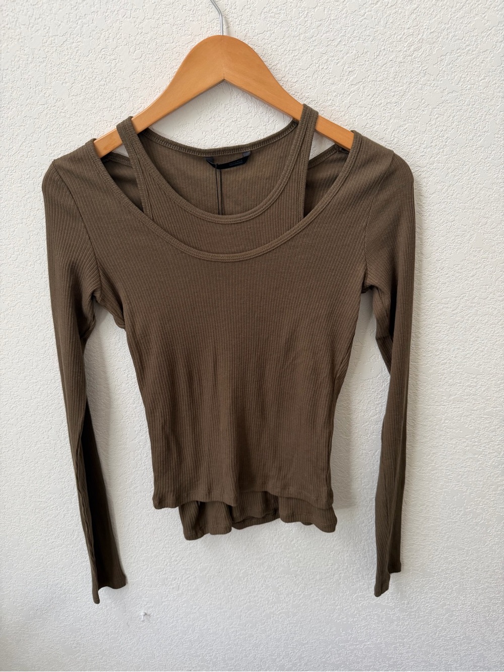 Zara SLIM FIT ROUND NECK REGULAR LENGTH LONG SLEEVE Size S